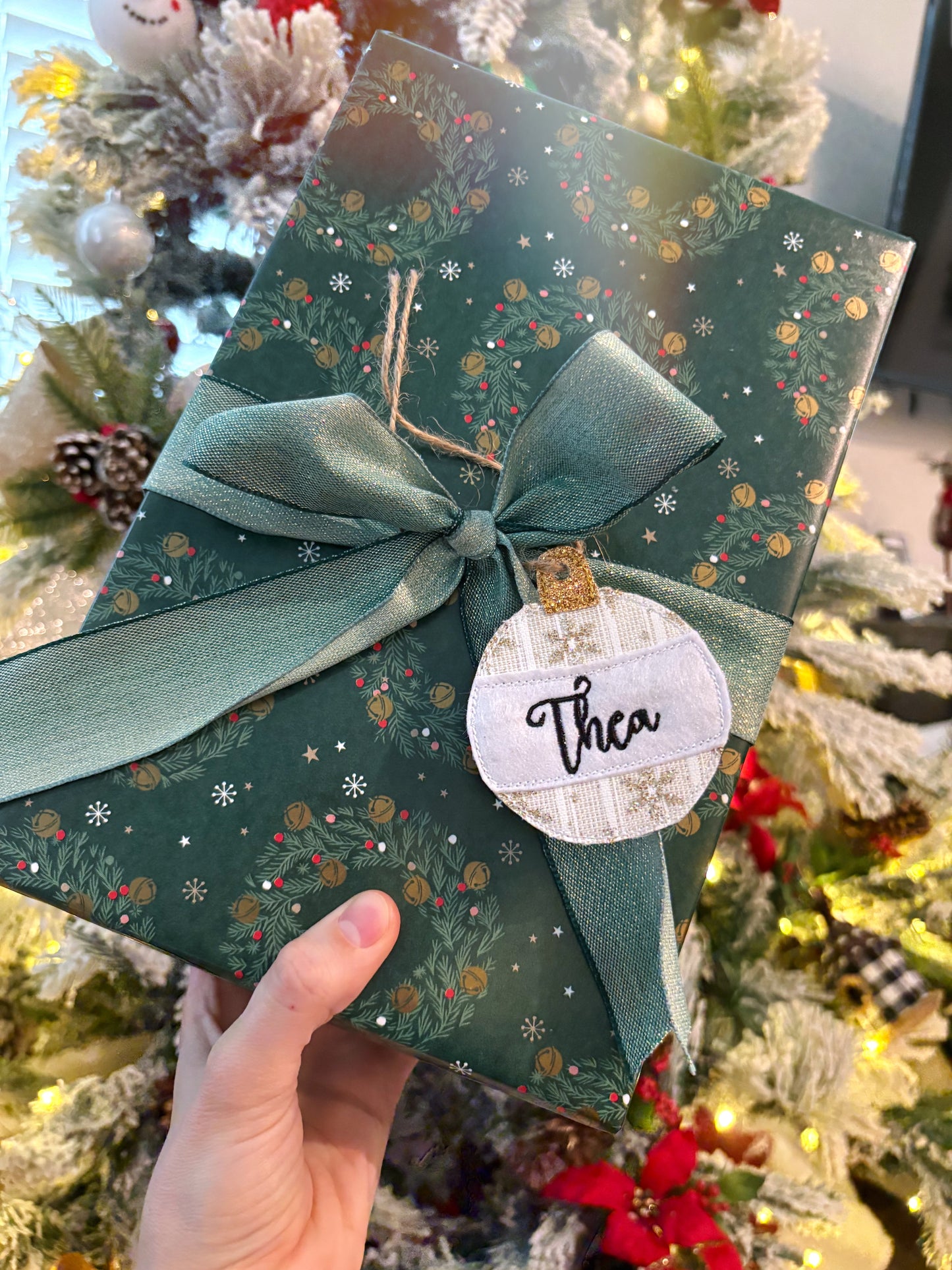 Custom Embroidered Ornament Tag